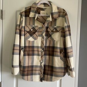 Thread and Supply medium fleece shacket with pockets